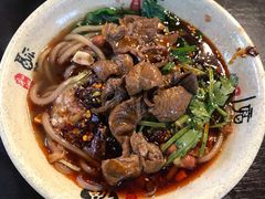 -八一路好吃街(雨田商务大厦店)