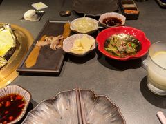 -铭牛烧肉·和牛海鲜自助(高新月牙湖店)