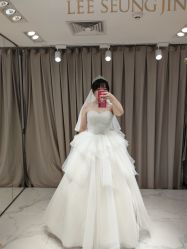 点击看大图 -GRACE KELLY婚纱与礼服(北京店)