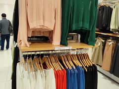 -优衣库(上海金桥国际商业广场店)