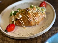 东京鲜虾可颂-HIGH FIVE哈福手工汉堡(桂林路店)