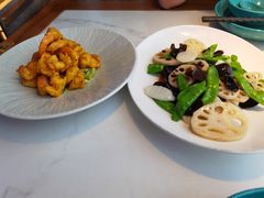 -荷塘秋月·本帮江浙菜(国权路店)