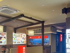 -阿瓦山寨·湘菜现炒·剁椒鱼头王(咸阳总店)