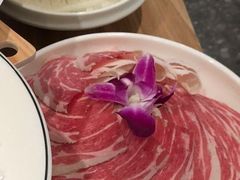 -三人行骨头王火锅(长寿店)
