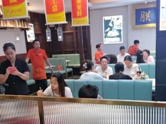 -阿瓦山寨·湘菜现炒·剁椒鱼头王(咸阳总店)