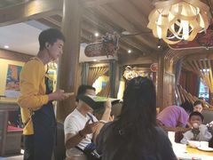 大堂-隔壁老王·家常云南菜(花巷店)