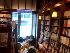 -诚品(信义店)