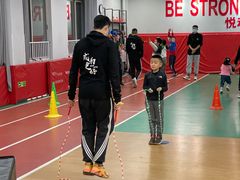 -悦动体能篮球羽毛球网球(三里河店)