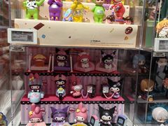 -泡泡玛特POPMART(侨福芳草地店)