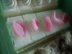 -绿姿鲜奶烘焙(新城花园店)