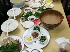 -桥香园云南过桥米线(金马碧鸡店)