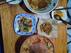 -蜗牛小馆醉乡民谣云南菜(惠新西里店)