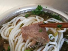 -花溪牛肉粉(八鸽岩店)