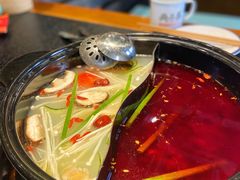 -两三事小郡肝串串香火锅(桂庙店)