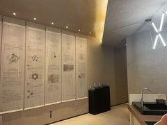 -灸春堂·艾灸·痛症·整脊连锁(之江银泰店)