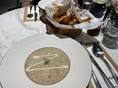鲜菌蘑菇浓汤-乔泰勒JOETYLER西餐厅(曲江店)