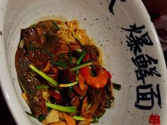 -李犟大爆鳝面·手工蟹黄包(湖滨西湖店)