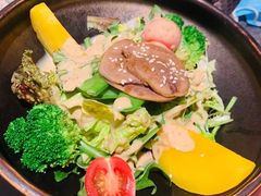 炙烤牛舌沙拉-厚贞日式烤肉(龙之梦店)