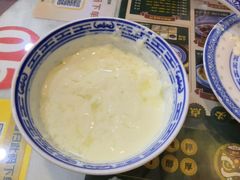 -广信牛奶甜品世家(台东店)