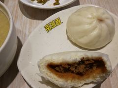 -南城香·饭香串香馄饨香(青年路店)