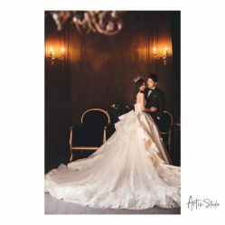 -GRACE KELLY婚纱与礼服(天津店)