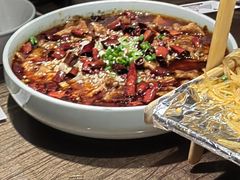 -东口码头·烧鸽子·鱼头泡饼·地方菜(金鹰悦城店)