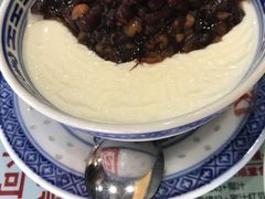 红豆双皮奶-赵记传承特色牛奶甜品(泉城广场店)