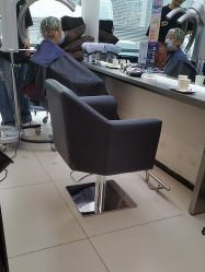 -东方骏美发美容沙龙