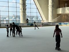 -世纪星滑冰俱乐部(万象城店)