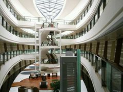 -上海滴水湖皇冠假日酒店