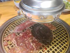 -唯成•韩国炭火烤肉 유성고기