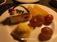 -亚洲国际大酒店·云顶阁旋转自助餐厅