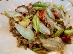 大葱炒猪肉-缅丽·缅甸小吃(版纳店)
