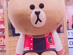-LINE FRIENDS Garosu-gil Flagship Store
