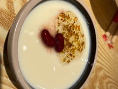 -叁煨蹄花·下饭盐帮菜(人民广场店)