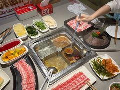 -海底捞火锅(新松江路生日主题店)
