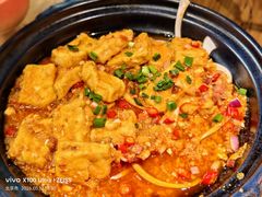蒜香火腿丁包浆豆腐-云海肴·汽锅鸡·云南菜(广安门天虹店)
