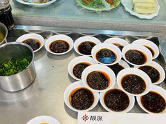 -周家大连水饺(美专校街店)