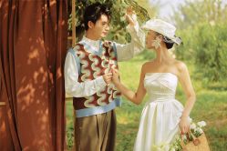 -易摄影婚纱摄影工作室