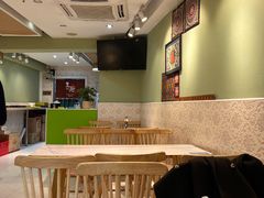 大堂-丽丽三鲜螺蛳粉(田林路店)