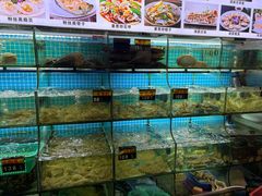 -覃记海鲜美食餐厅