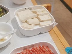 -鲁员外地锅鸡地锅鱼(古墩路店)