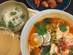 -théATRE茶聚场·餐厅(环球金融中心店)