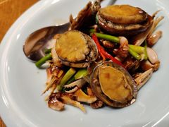 生焗小鲍鱼-新海渔港·胶东海鲜家常菜·家宴(奥体中心店)