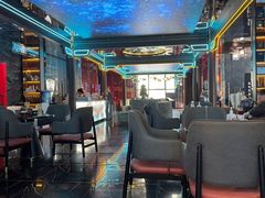 -屋有岛沉浸游戏旗舰店(中山公园店)