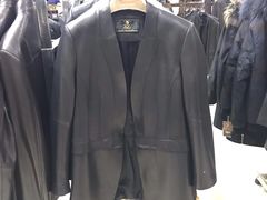 -肃宁华斯国际裘皮城