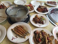 -鑫海汇海鲜烤肉火锅自助(七彩城店)
