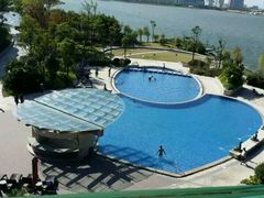 -上海滴水湖皇冠假日酒店