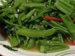 蒜泥空心菜-龙梅肥肠鱼(明瓦廊店)