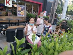 -肯德基(新地中央店)